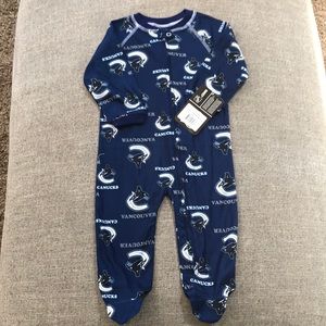 NWT Vancouver Canucks 6-9M pajamas
